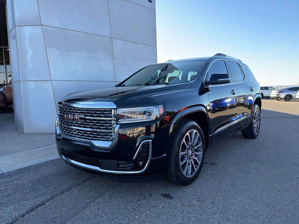 Used 2021 GMC Acadia Denali w/ Denali Technology Package image 2