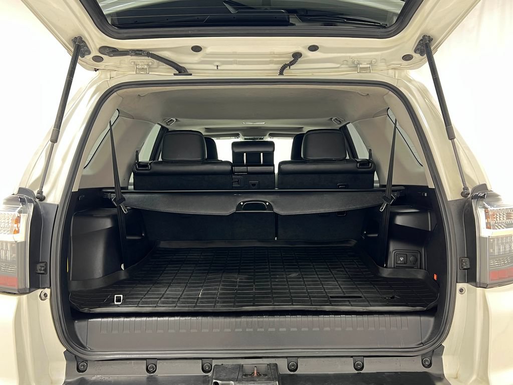 Used 2016 Toyota 4Runner Limited AWD/4WD image 27