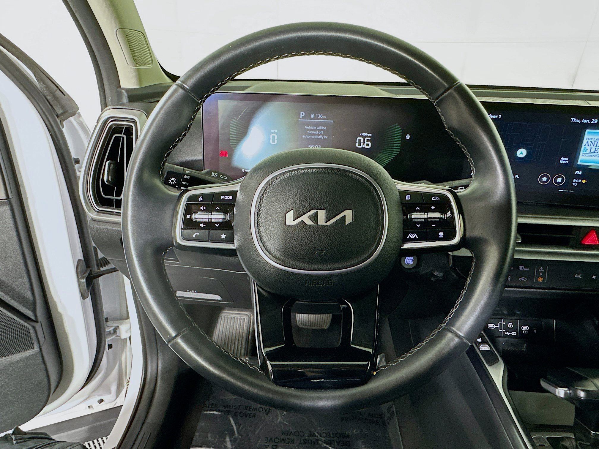 Used 2024 Kia Sorento S image 15