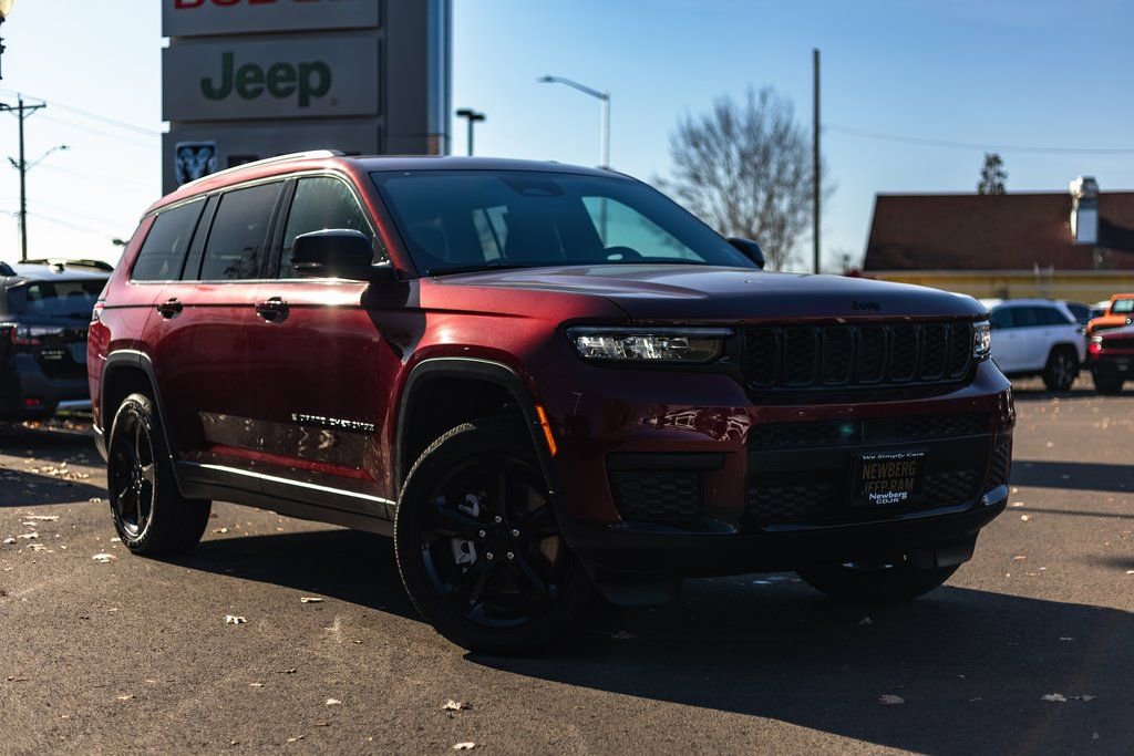 New 2025 Jeep Grand Cherokee L Altitude