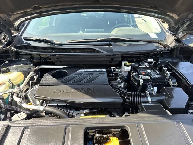 Used 2023 Nissan Rogue SL image 25