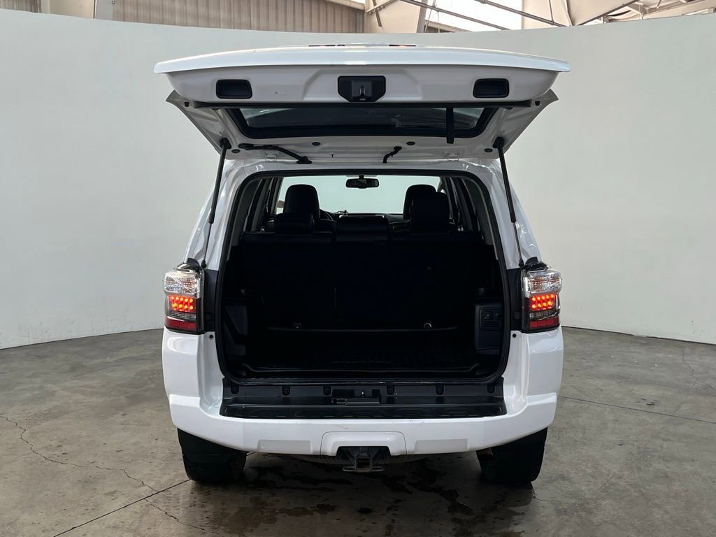 Used 2019 Toyota 4Runner SR5 Premium image 12