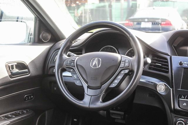 Used 2020 Acura ILX w/ Premium Package image 21