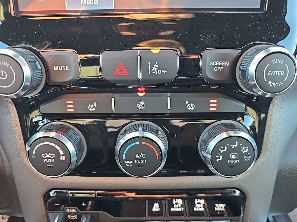 New 2026 RAM 1500 Big Horn AWD/4WD image 40