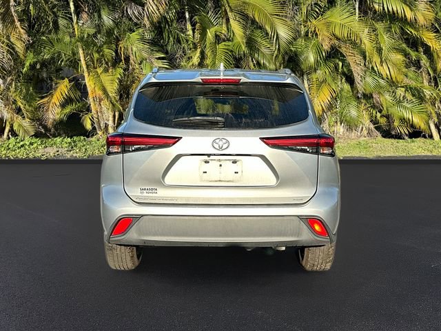 Used 2020 Toyota Highlander XLE image 6