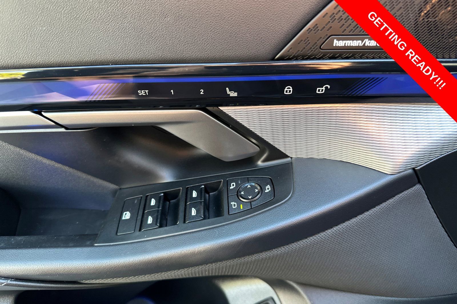 Used 2025 BMW i5 eDrive40i w/ M Sport Package image 11