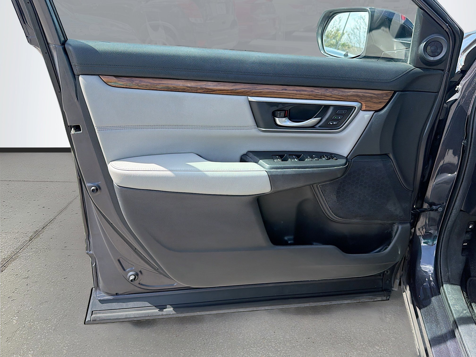 Used 2019 Honda CR-V EX-L image 22