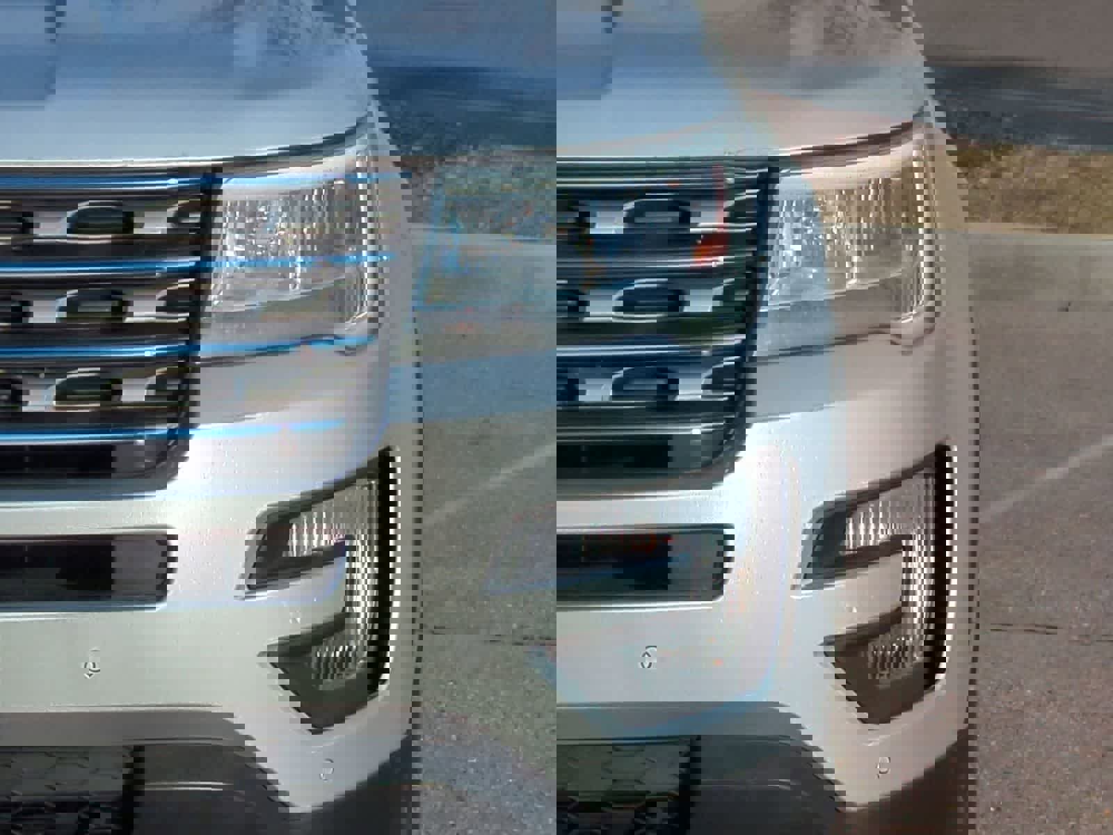 Used 2016 Ford Explorer XLT w/ Equipment Group 202A image 10