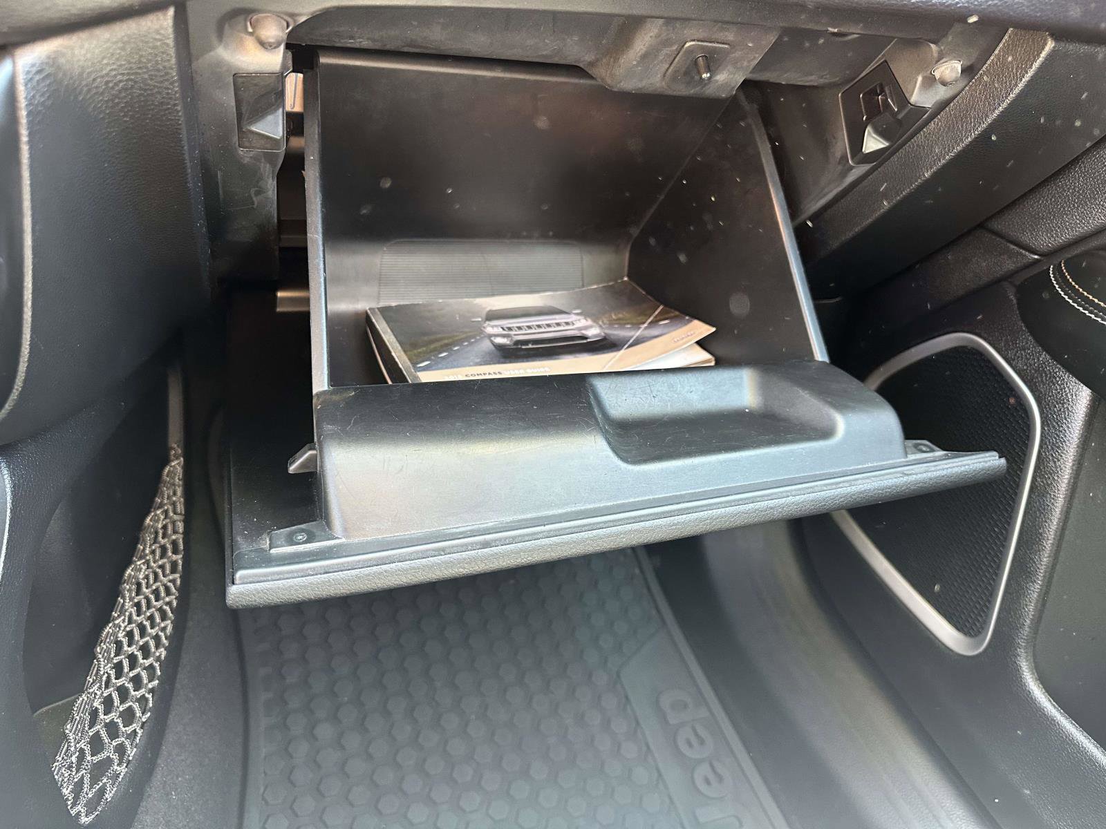 Used 2018 Jeep Compass Latitude w/ Popular Equipment Group image 37