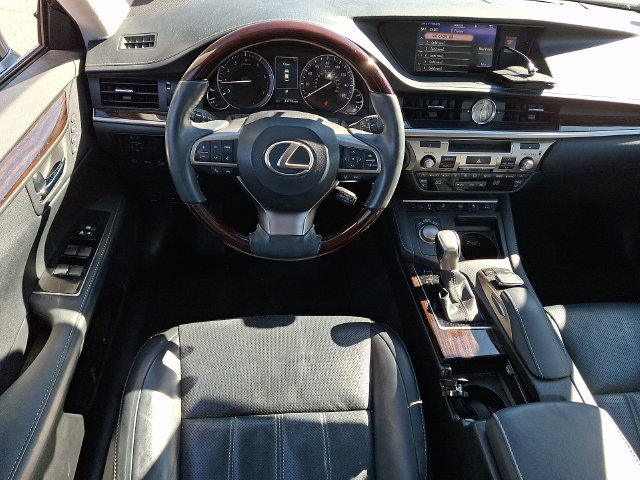 Used 2017 Lexus ES 350 w/ Luxury Package FWD image 11