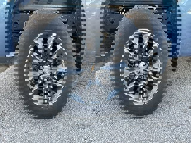 Used 2024 Chevrolet Silverado 1500 LT image 13