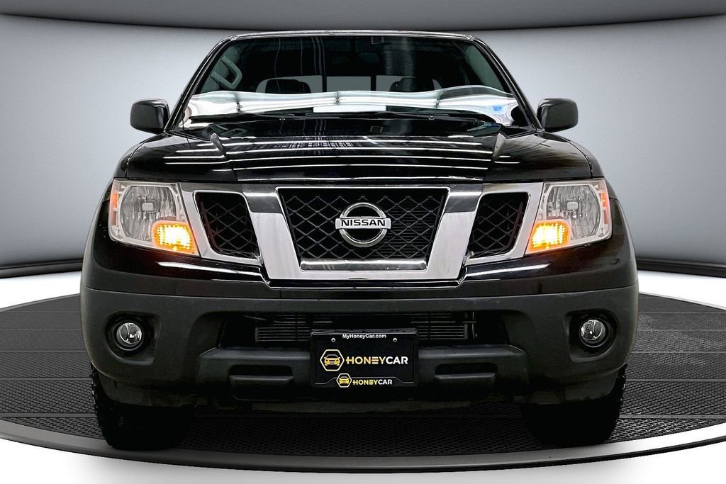 Used 2019 Nissan Frontier SV AWD/4WD image 2