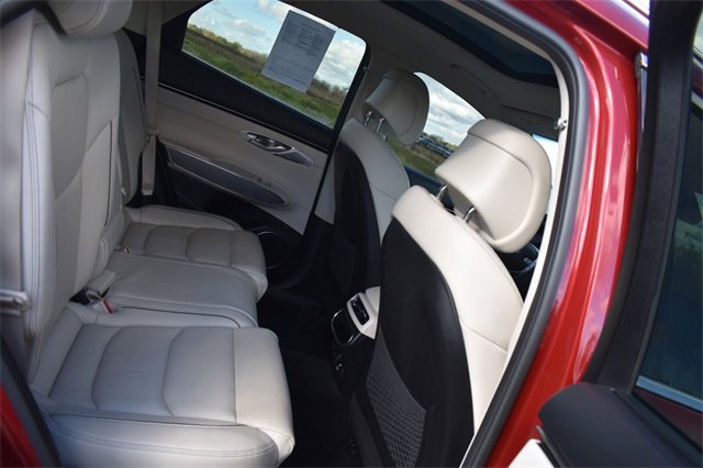 Used 2022 Genesis GV70 2.5T w/ Advanced Package image 16