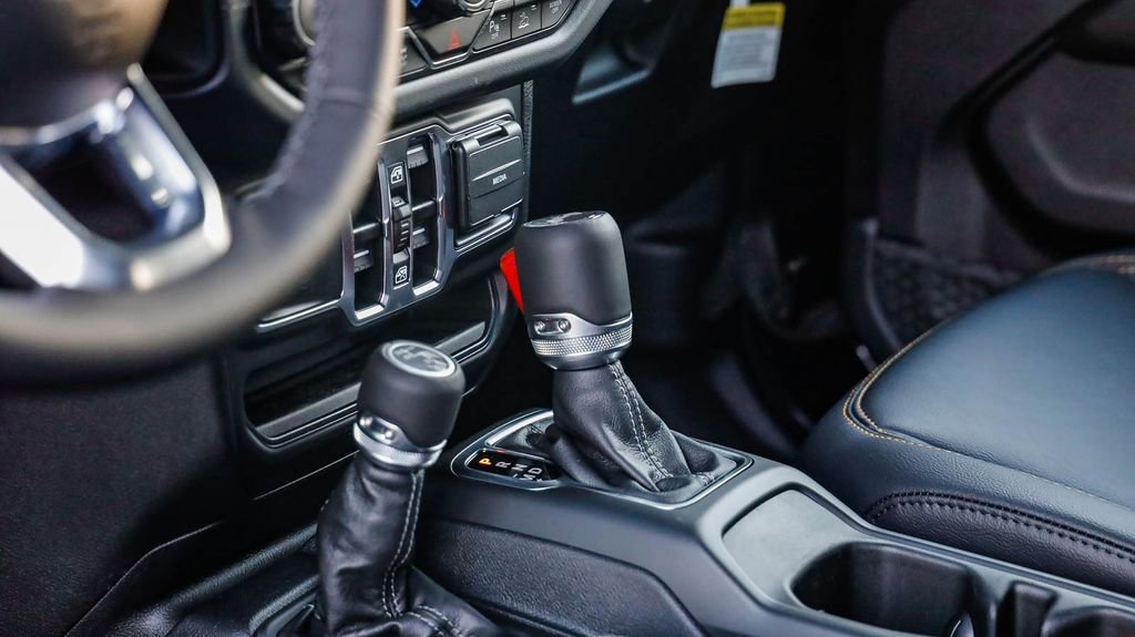 New 2025 Jeep Wrangler Sahara image 21