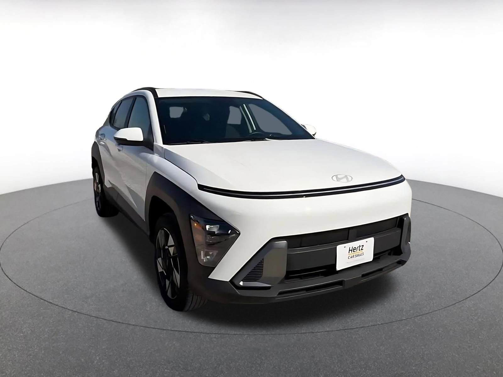 Used 2025 Hyundai Kona SEL image 3