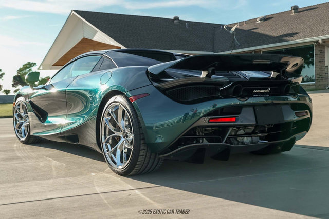 Used 2022 McLaren 720S Spider image 18