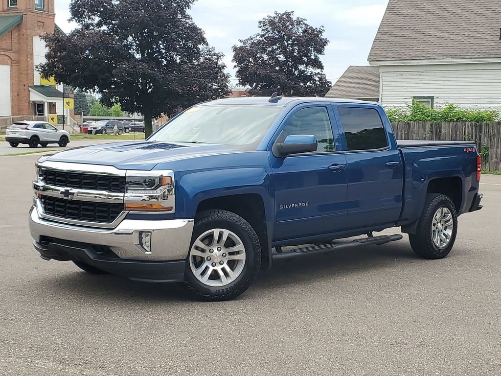 Used 2018 Chevrolet Silverado 1500 LT w/ All Star Edition AWD/4WD image 27