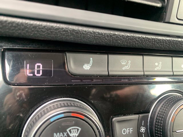 Used 2024 Volkswagen Jetta SE FWD image 16