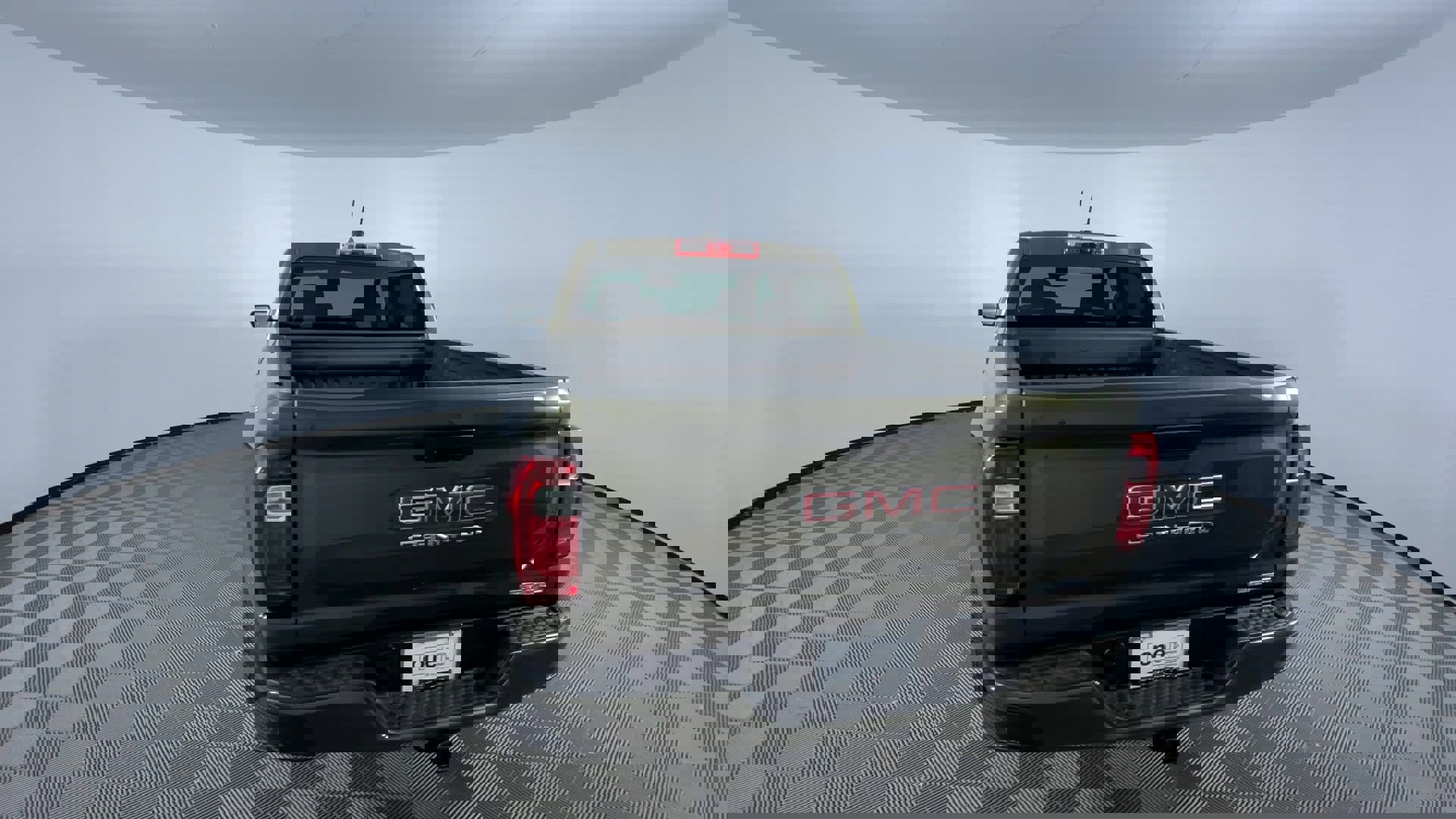 Used 2024 GMC Canyon Elevation image 7