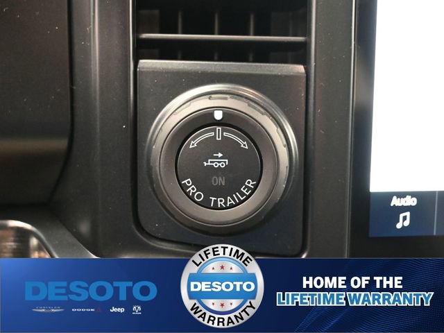 New 2026 Ford F250 Lariat w/ Black Appearance Package image 29