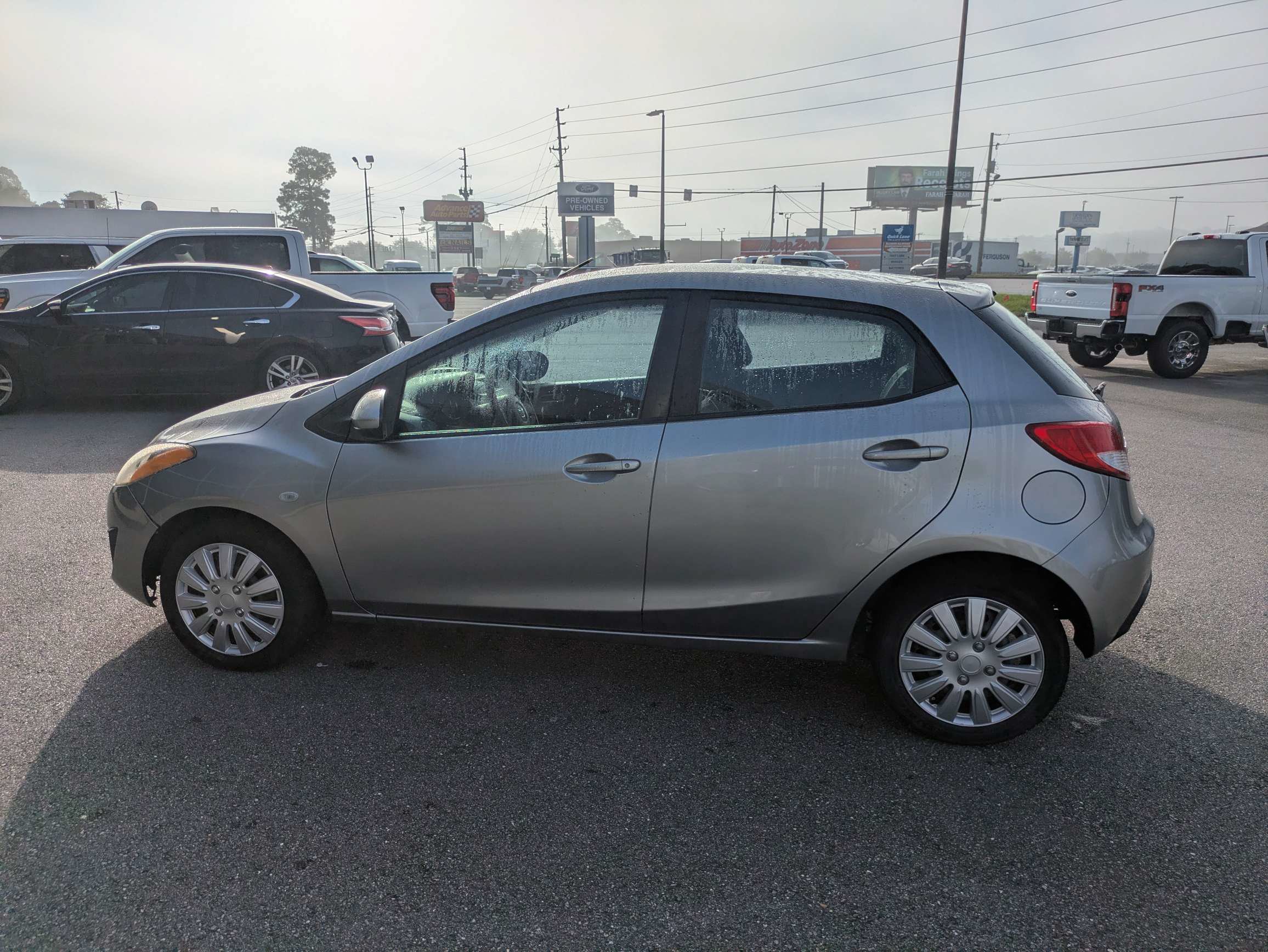 Used 2013 MAZDA MAZDA2 Sport FWD image 7