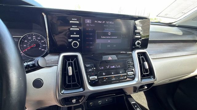 Used 2021 Kia Sorento EX w/ Panoramic Sunroof Package image 26