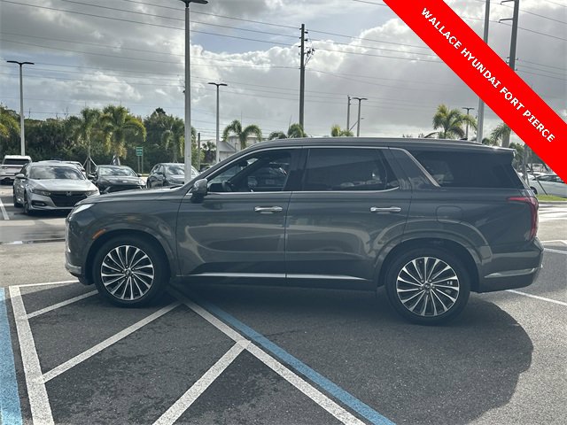 Used 2023 Hyundai Palisade Calligraphy w/ Cargo Package image 13