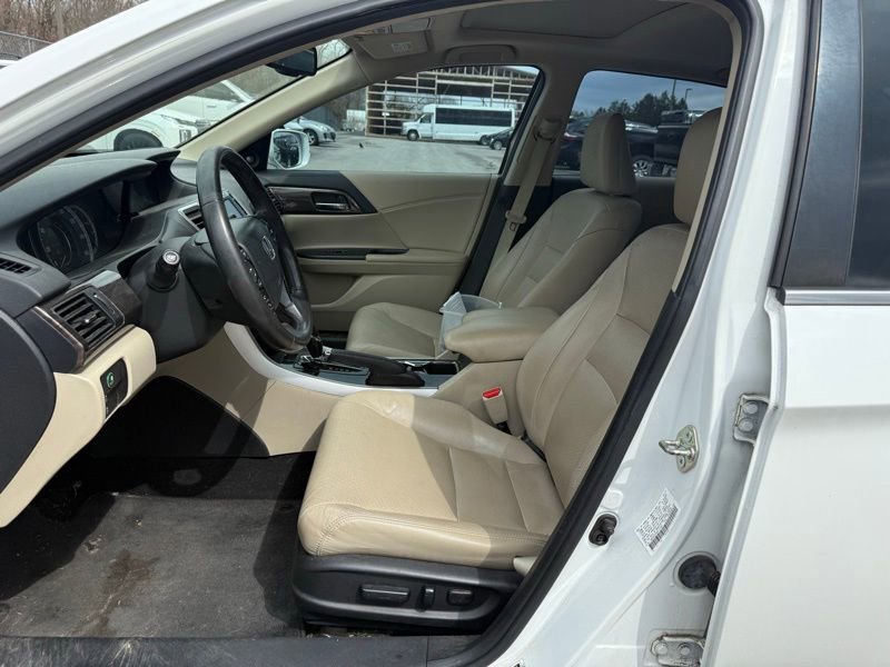 Used 2017 Honda Accord EX-L image 10