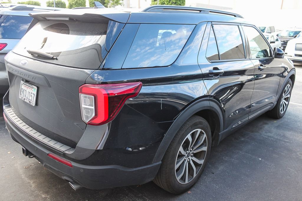 Used 2023 Ford Explorer ST-Line w/ Class IV Trailer Tow Package image 7