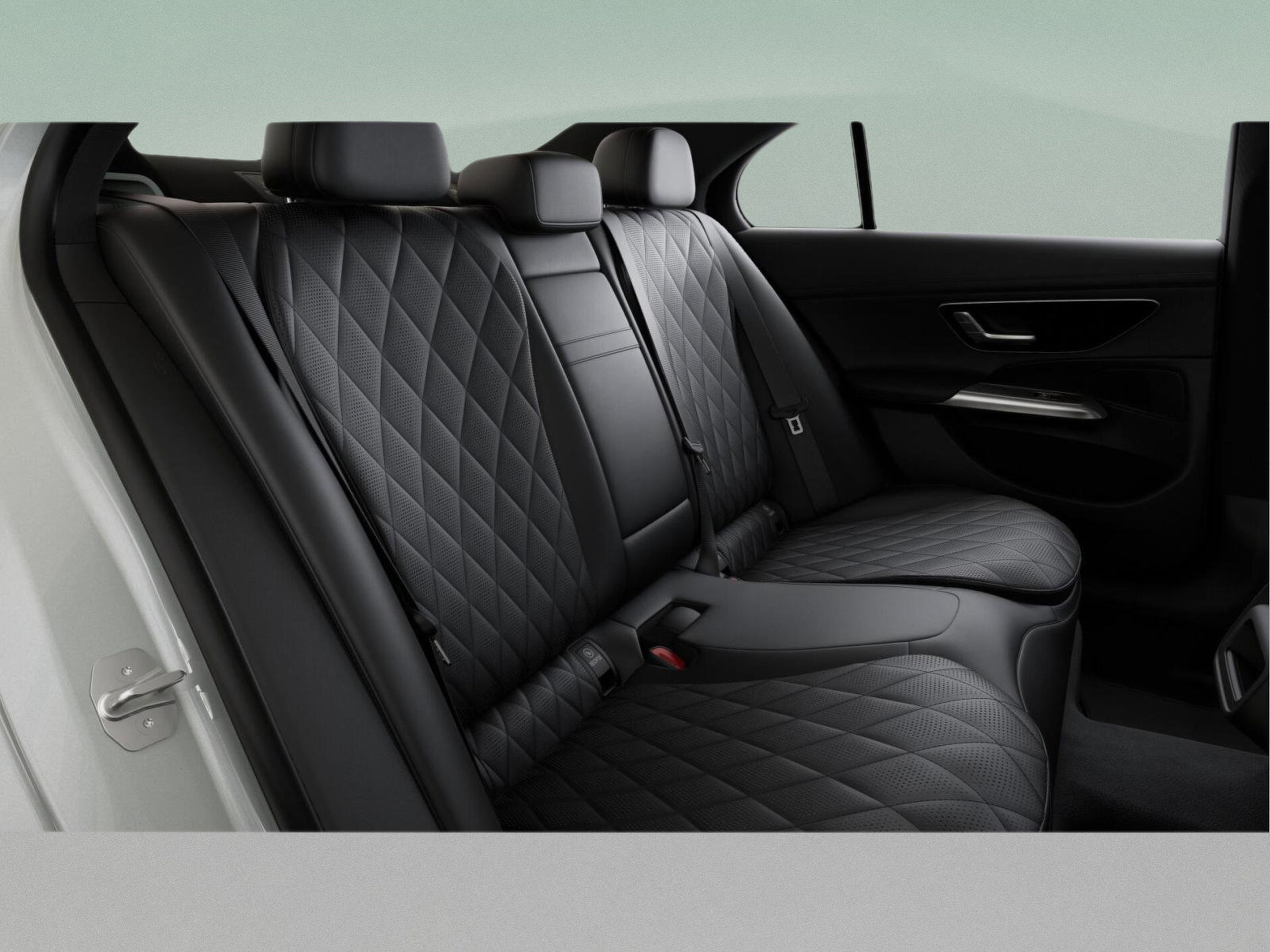 New 2026 Mercedes-Benz E 450 4MATIC Sedan image 41