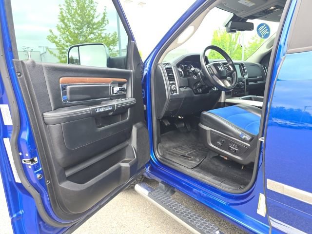 Used 2016 RAM 1500 Laramie w/ Convenience Group AWD/4WD image 17