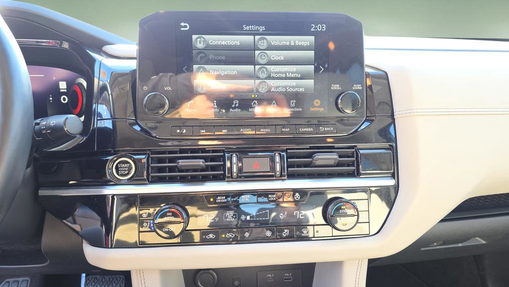 Used 2022 Nissan Pathfinder Platinum w/ Cargo Package image 26