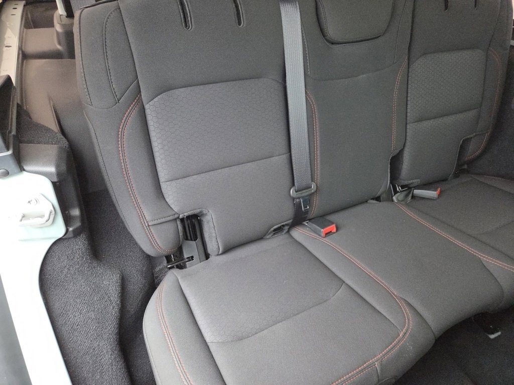 Used 2023 Jeep Wrangler Unlimited Rubicon w/ Cold Weather Group image 29