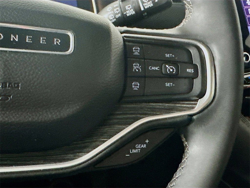 Used 2024 Jeep Wagoneer L Series II w/ Flexible Seating Group image 26