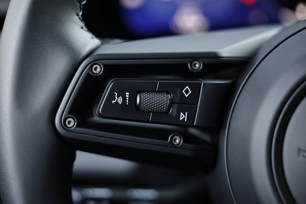 New 2025 Porsche Macan Electric image 36