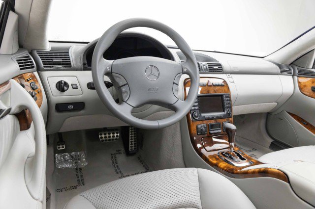 Used 2005 Mercedes-Benz CL 65 AMG image 2