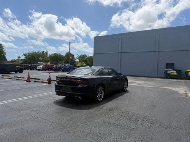 Used 2021 Dodge Charger SXT w/ Plus Group image 7