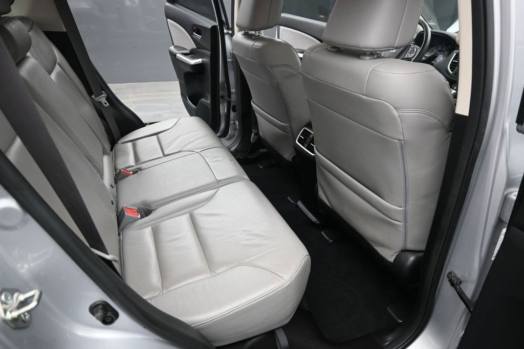 Used 2016 Honda CR-V Touring image 19