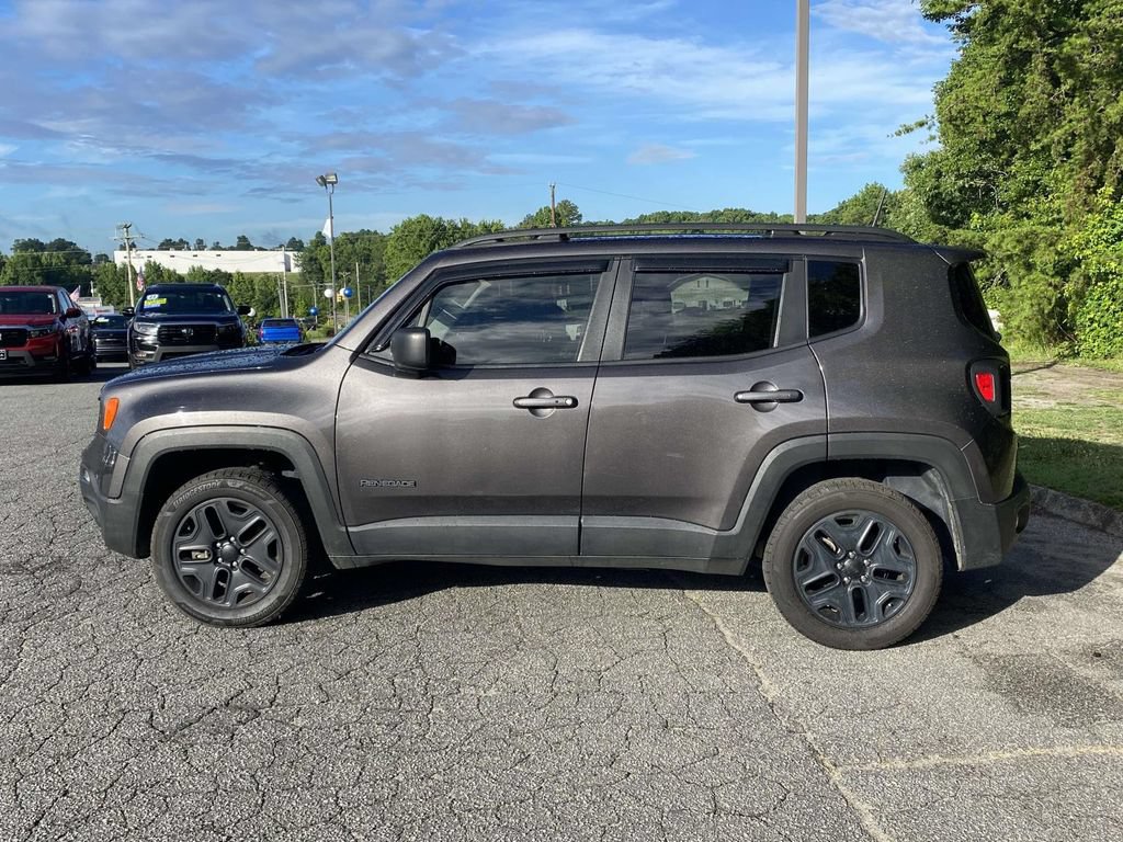Used 2020 Jeep Renegade Sport AWD/4WD image 2
