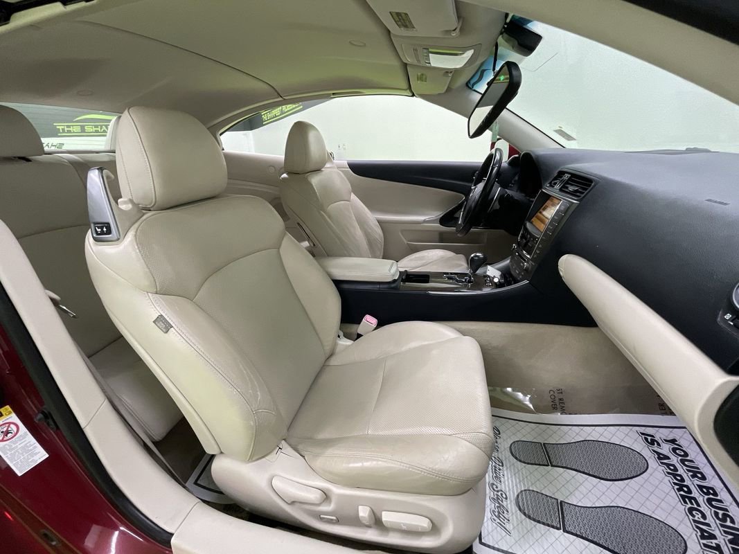 Used 2010 Lexus IS 250C image 29
