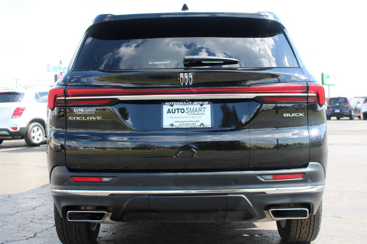 Used 2025 Buick Enclave Preferred image 5