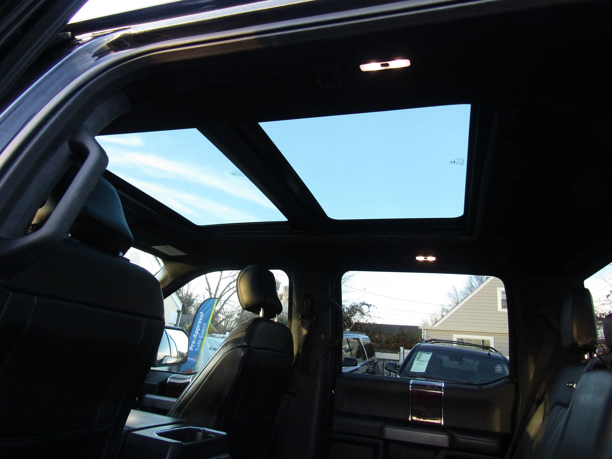 Used 2015 Ford F150 Platinum w/ Equipment Group 701A Luxury image 25