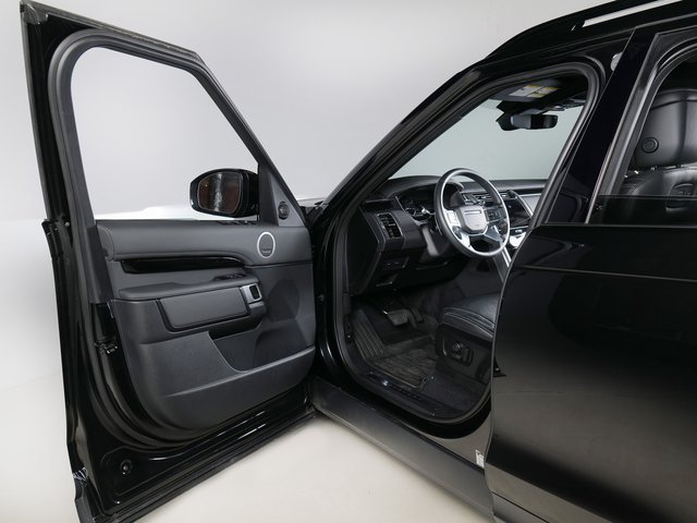Certified 2025 Land Rover Discovery S AWD/4WD image 24