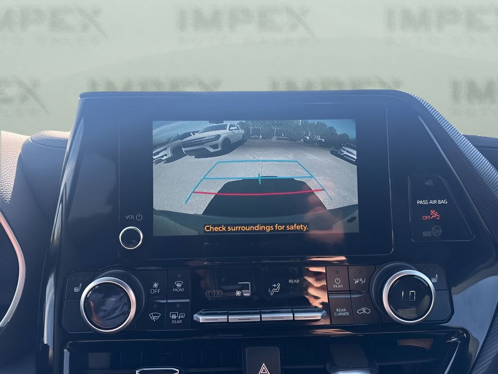 Used 2025 Toyota Highlander Limited image 19