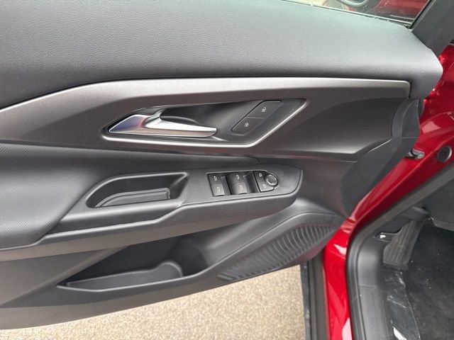 New 2025 Chevrolet Equinox EV LT w/ Comfort Package AWD/4WD image 13