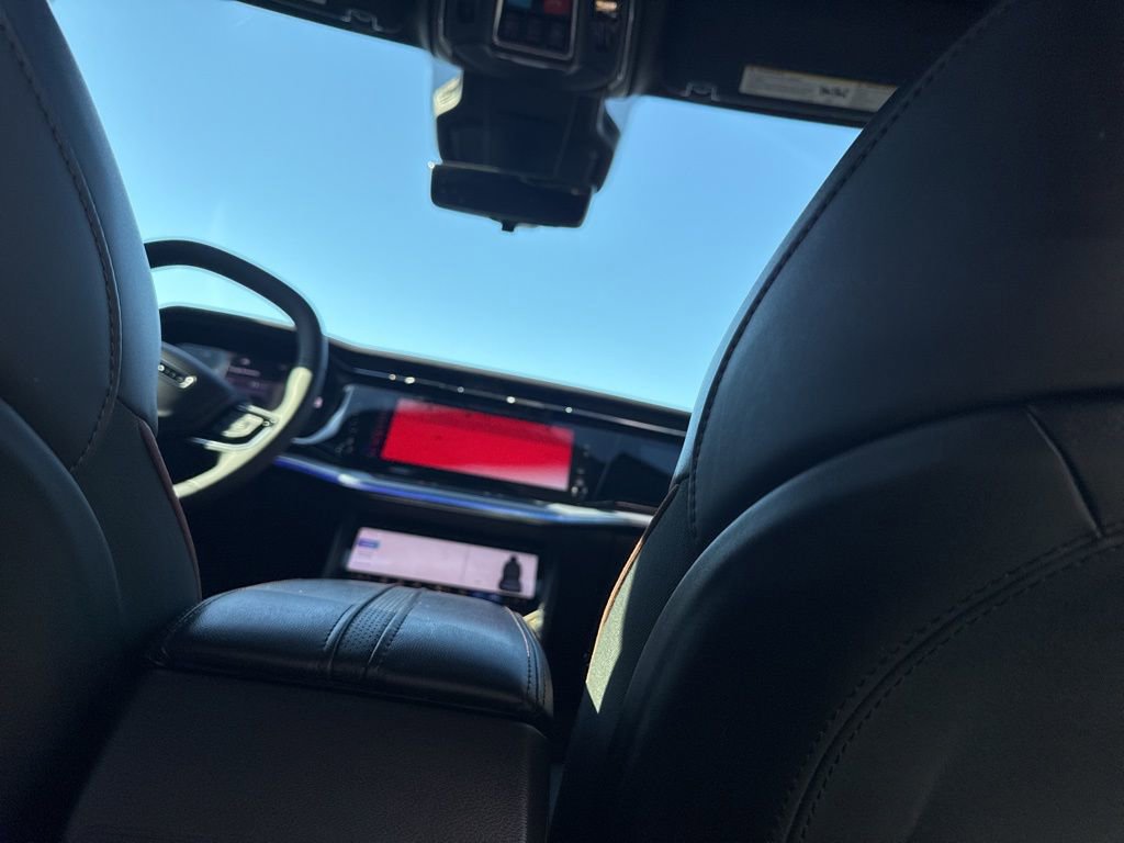 Used 2024 Jeep Wagoneer Launch Edition image 15