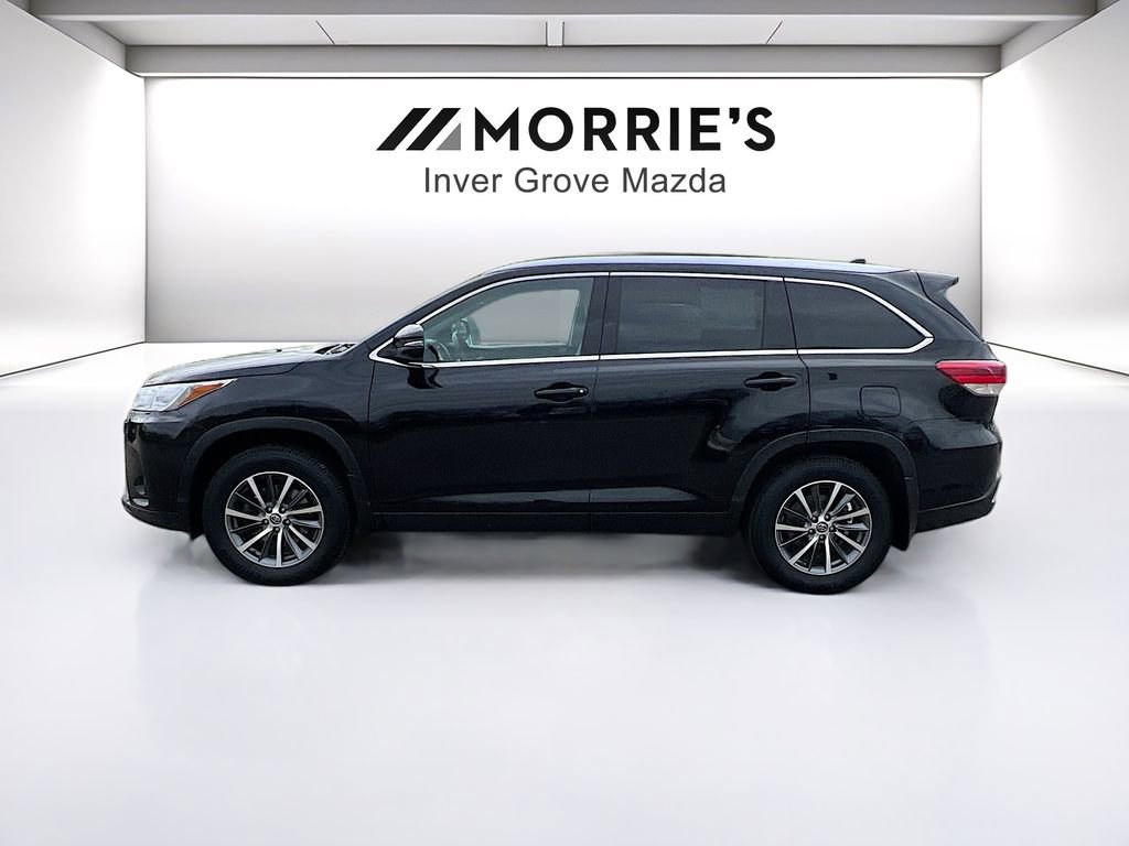 Used 2019 Toyota Highlander XLE AWD/4WD image 8