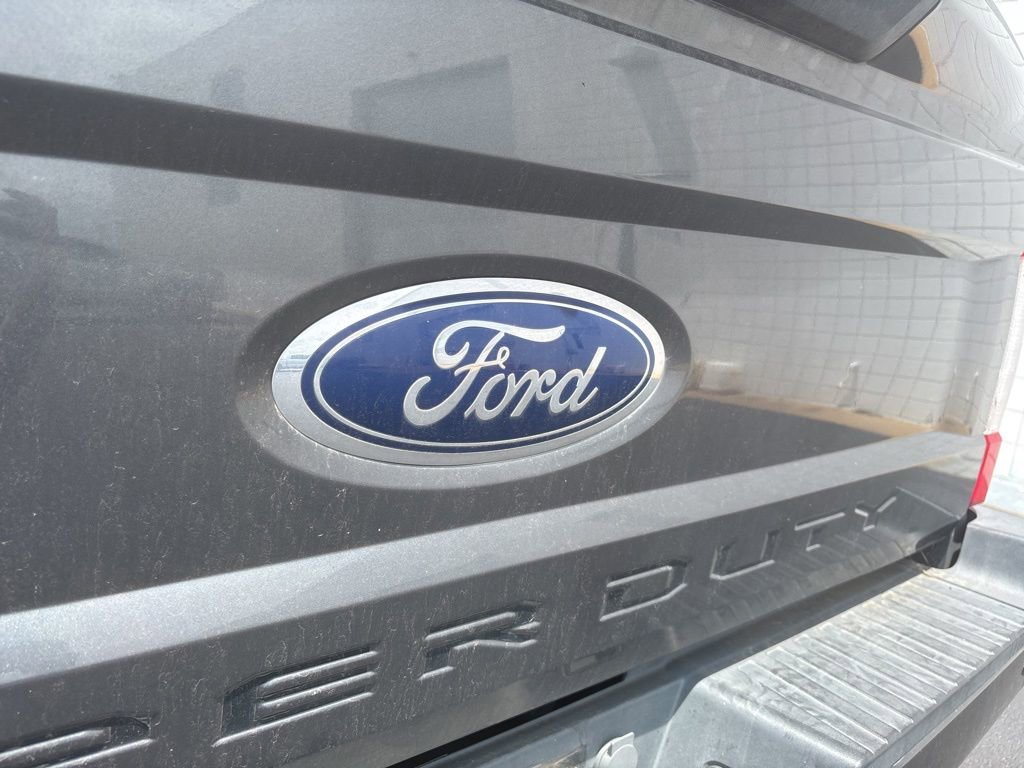 Used 2017 Ford F250 Lariat w/ Lariat Ultimate Package AWD/4WD image 30