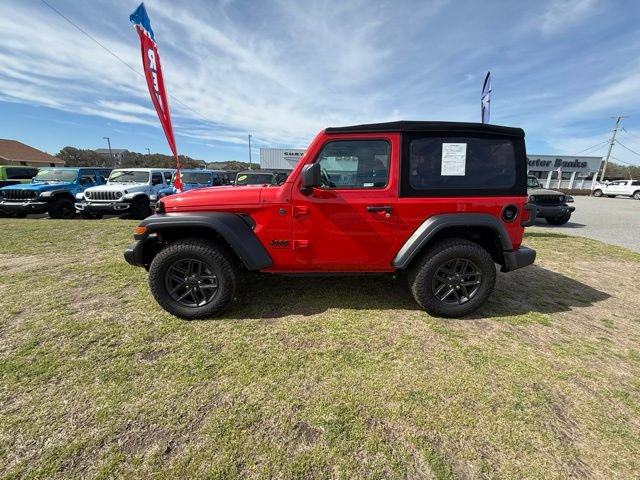 Used 2024 Jeep Wrangler Sport AWD/4WD image 4