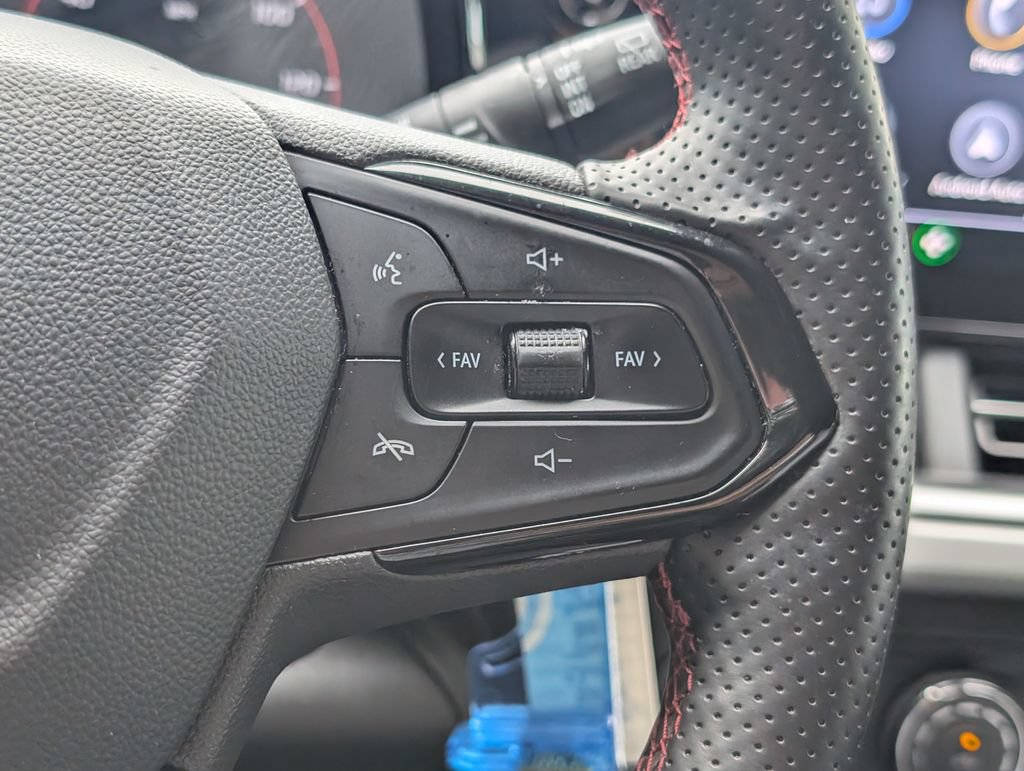 Used 2024 Chevrolet Trax RS w/ Driver Confidence Package FWD image 25